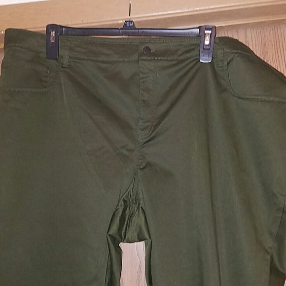 Old Navy rockstar green jeans - Picture 2 of 6